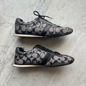 Coach Kirby Sneakers – Rare 2000s Monogram Streetwear (Women’s 11 / Men’s 9.5)